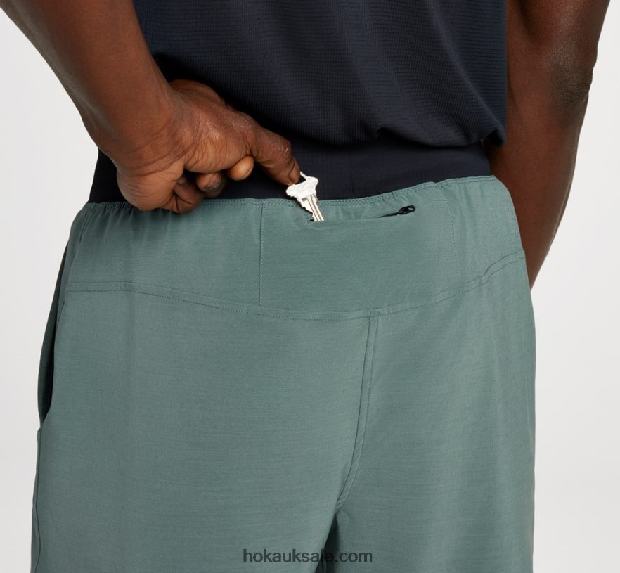 XHPD4N651 Active Short Men Raisin Hoka