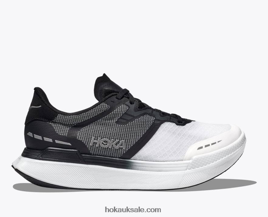 XHPD4N41 Transport X Hoka Women